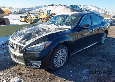 2015 Infiniti Q70L 3.7X z USA, uszkodzony, nr VIN JN1BY1PR8FM830872